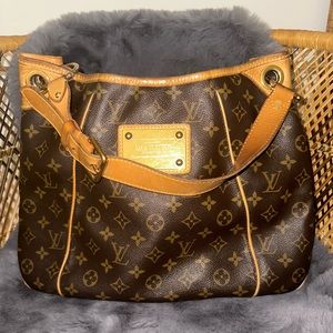 Louis Vuitton Galliera PM handbag